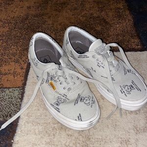 “KEEP EARTH CLEAN, TREAT IT RIGHT. ITS ALL WE GOT” Vans low top sneaker